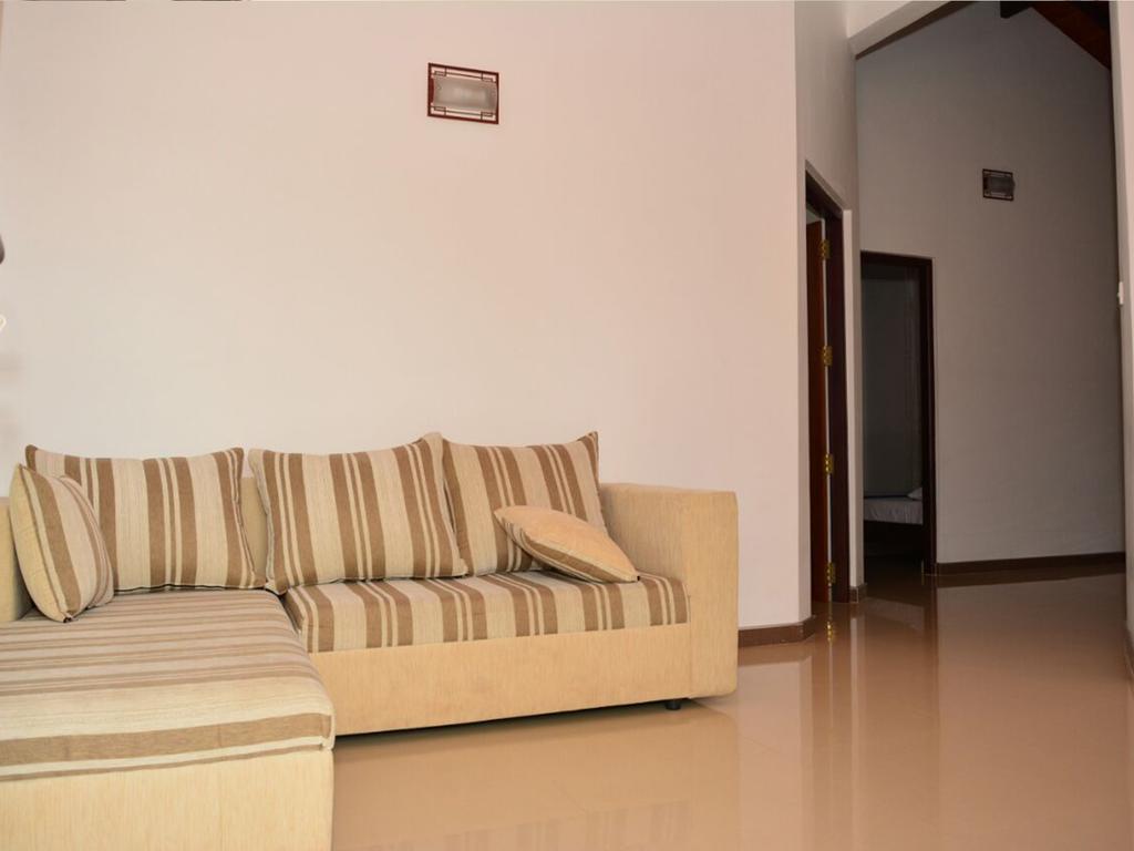 Tropical Garden Hotel Negombo Exterior photo
