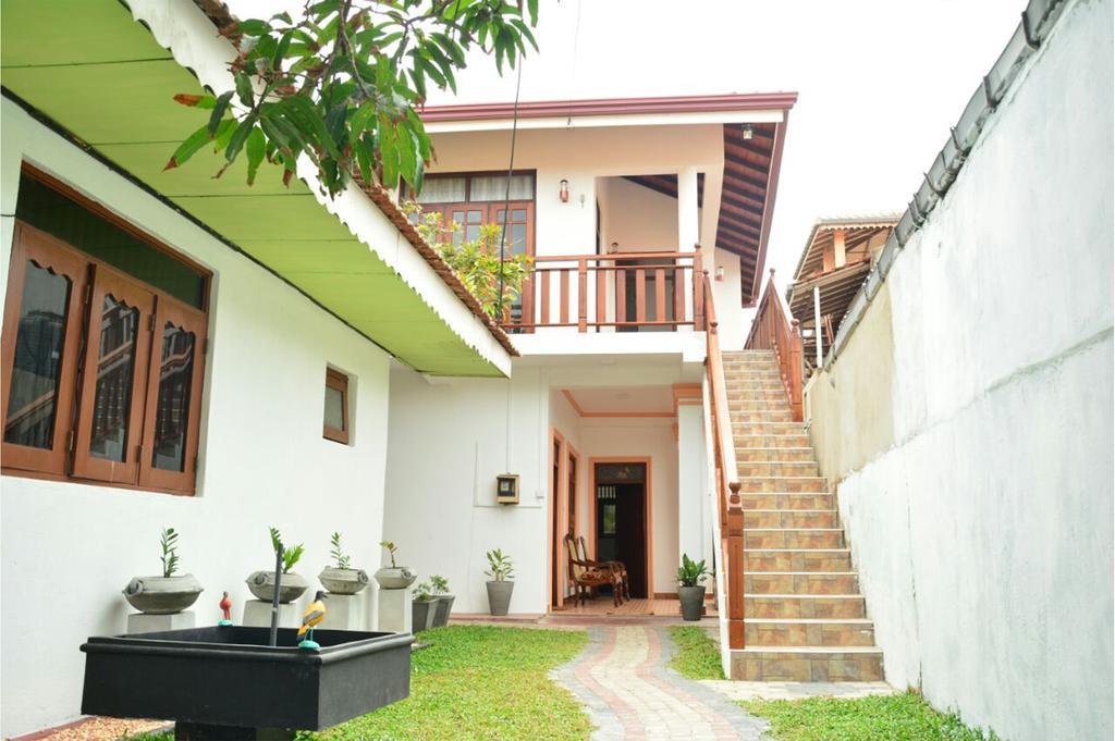 Tropical Garden Hotel Negombo Exterior photo