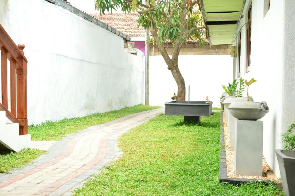 Tropical Garden Hotel Negombo Exterior photo